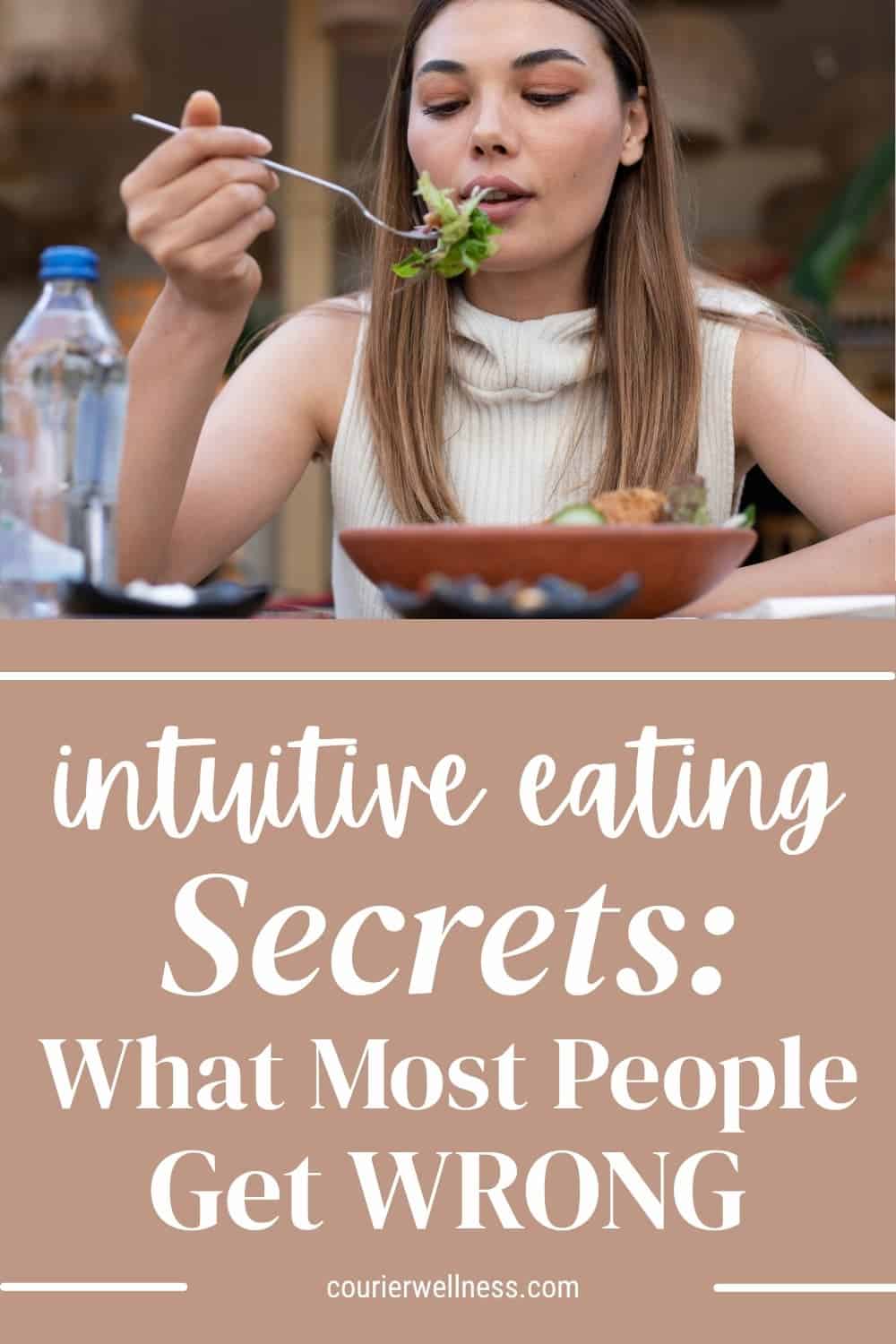 Woman eating salad outdoors at restaurant, practicing mindful intuitive eating.